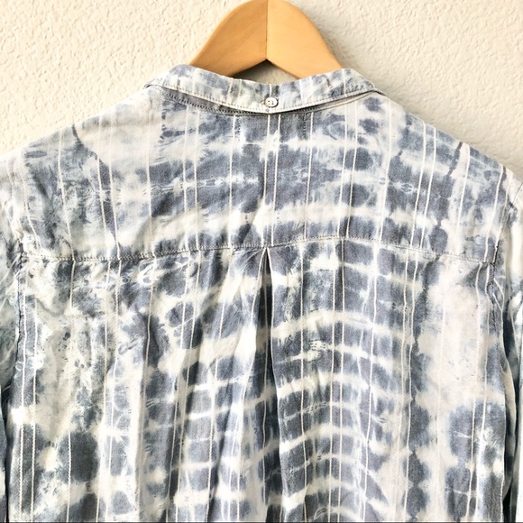 Cloth & Stone Long Sleeve  Button Front Tie Front Shirt Size Small Acid wash - Picture 9 of 9